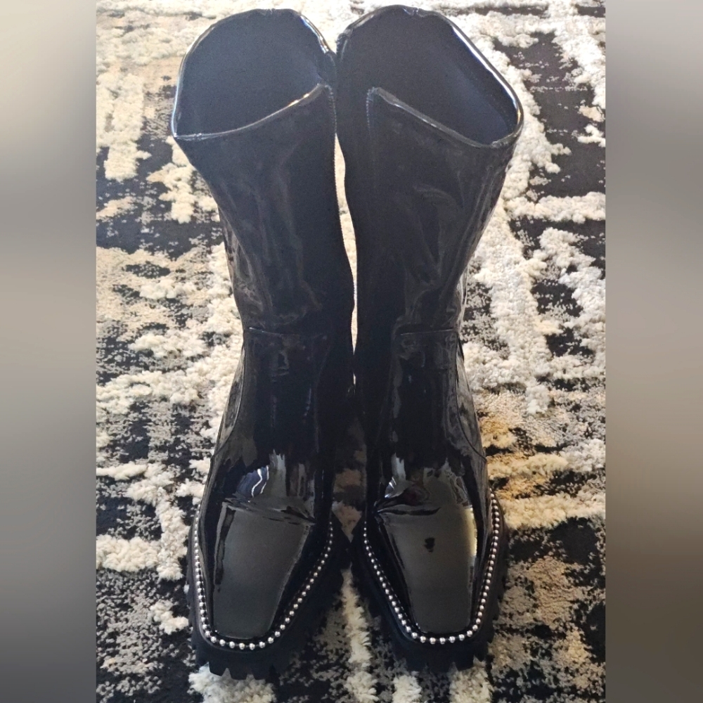Never Worn| Lattelier Womens Black Shiny Leather Boots